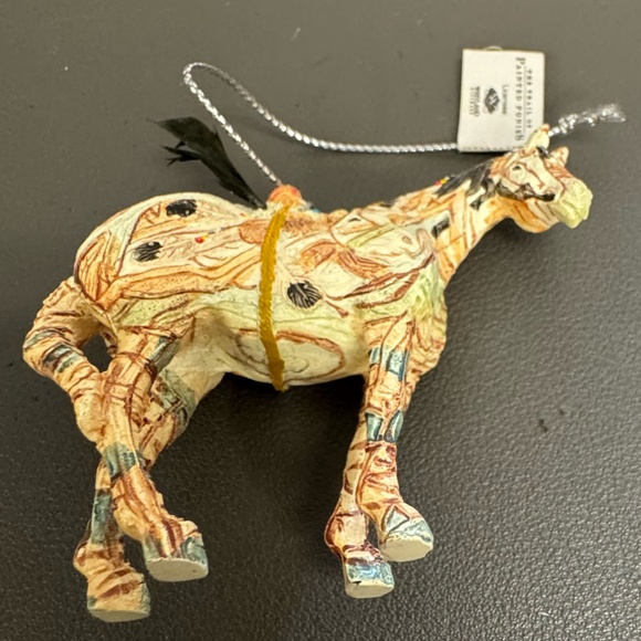 2006 The Trail of Painted Ponies Ornament "Fetish Pony" - Picture 6 of 11
